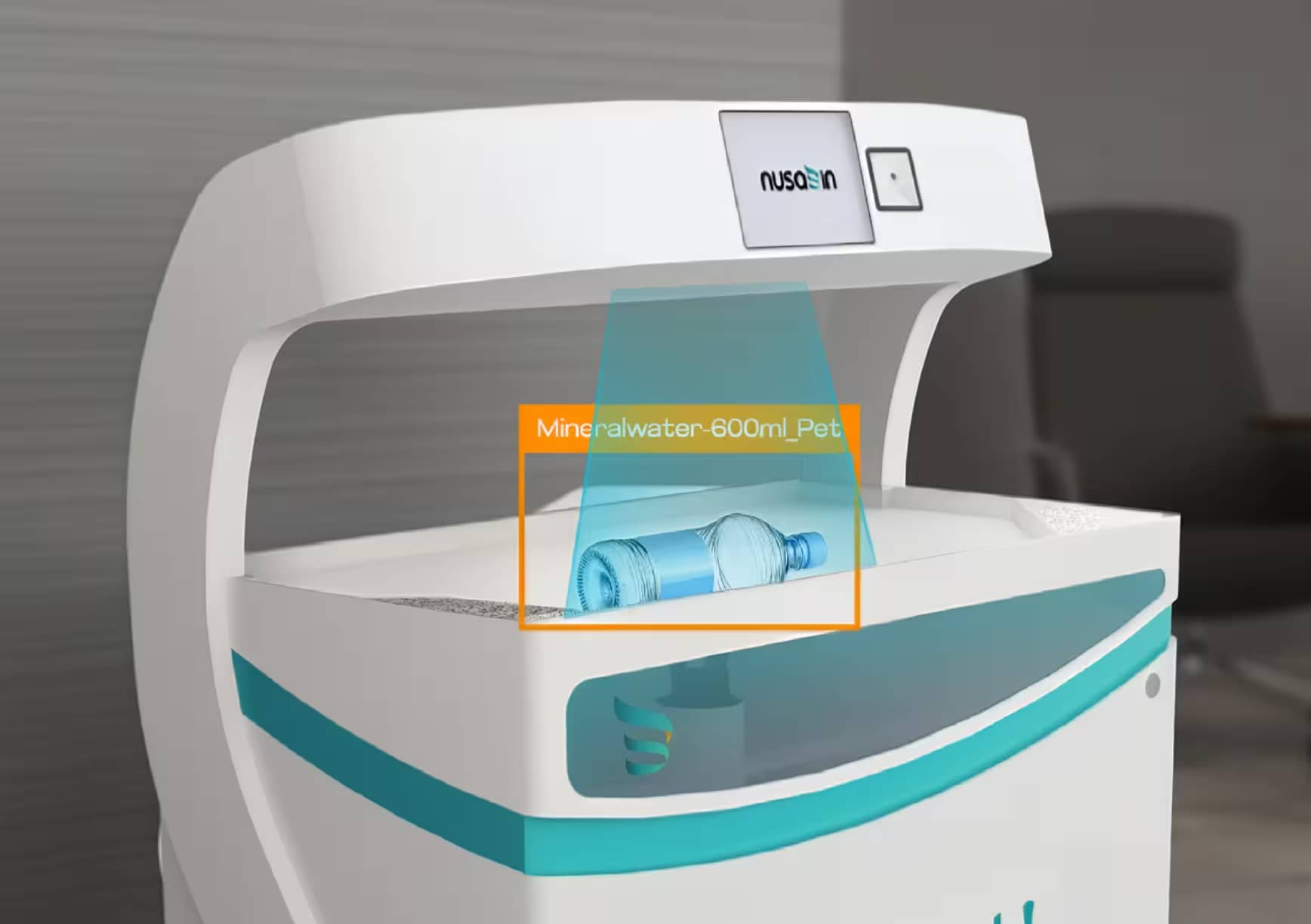 Srikandi AI detecting a Le Minerale bottle